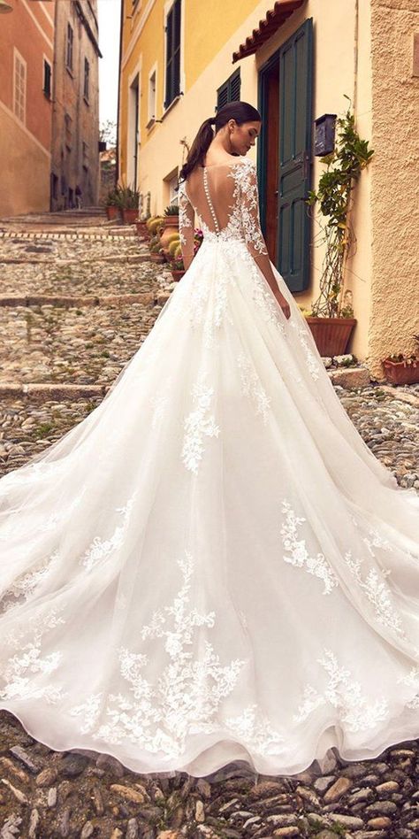 Wedding Dresses 80s, Wedding Dresses A, Wedding Dresses A Line, Western Wedding Dresses, Dress Train, Dresses A Line, Wedding Silhouette, Aline Wedding Dress, Wedding Dresses 2020