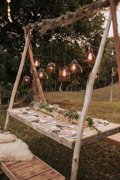 Shop Barndominium, Table Set Up, Outdoor Decor Backyard, Hanging Garden, Barndominium Ideas, Backyard Patio Designs, Diy Backyard, Backyard Decor, Barndominium