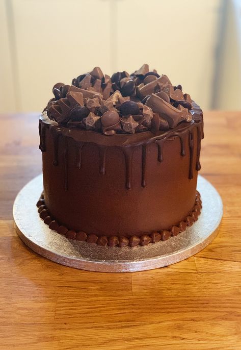 Galaxy Chocolate Cake, Chocolate Celebration Cake, Extreme Chocolate Cake, Toblerone Cake, Chocolate Bar Cakes, Chocolate Oreo Cake, Triple Chocolate Cake, 25th Birthday Cakes, Yoghurt Cake