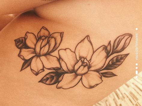 #jazmin #jazmines #tatuajes #tatuaje #tattoo #tattooart #tattoosforwomen #flores #tattooflower Ryan Tattoo, Tuberose Flower, Tiny Flower Tattoos, Weird Tattoos, Flower Tattoo Designs, Mom Tattoos, Fake Tattoos, Fragrant Flowers, Tattoo You