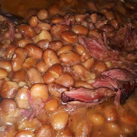 Instant Pot Pinto Beans - Yum To The Tum - For The Foodie In You!! Smoked Turkey Tails Recipe, Shiny Kitchen, Instant Pot Pinto Beans, Ham Hocks And Beans, Pot Beans, Pinto Bean Soup, Ham Hocks, Pinto Bean Recipes, Pork Hock