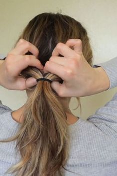 This is a guide to creating cute hairstyles when your hair is dirty. Learn how to do easy hairstyles for dirty hair with this fun step-by-step tutorial. Cute Hairstyles For Dirty Hair, Easy Hairstyles For Dirty Hair, Hairstyles For Dirty Hair, Work Updo, Cute Bun Hairstyles, Easy Work Hairstyles, Easy Updos For Medium Hair, Easy Updos For Long Hair, Side Bun Hairstyles