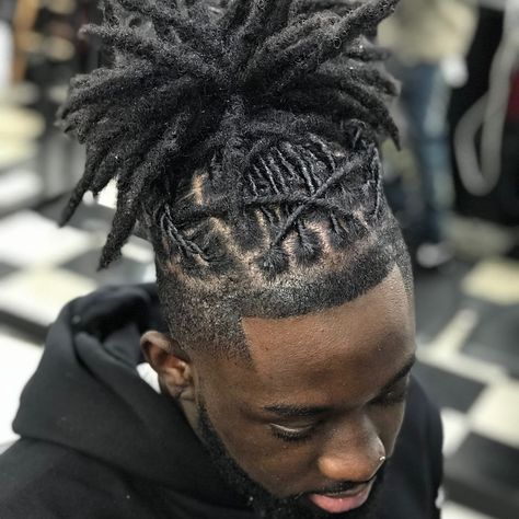 Stylis Tapered Locs, Loc Hairstyles For Men, High Top Dreads, Short Dread Styles, Men Locs, Dreads Short Hair, Mens Dreadlock Styles, Loc Appreciation, Short Dreadlocks Styles