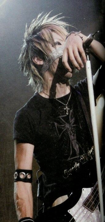 Reita. The GazettE. Reita The Gazette, Ruki The Gazette, Kei Visual, Dir En Grey, The Gazette, One Ok Rock, Alternative Music, Grunge Goth, Visual Kei