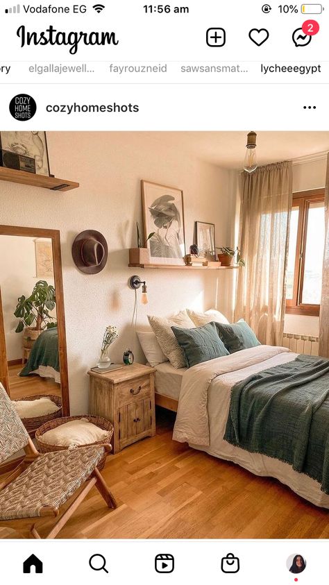 Beige Monochromatic Bedroom, Earthy Bright Bedroom, Bedroom Inspirations Hardwood Floor, Terra Cotta Comforter Bedroom, Chairs For Small Bedrooms, Burnt Orange Farmhouse Bedroom, Boho Clean Bedroom, Small Room Boho Decor, Bedroom Inspirations Earthy