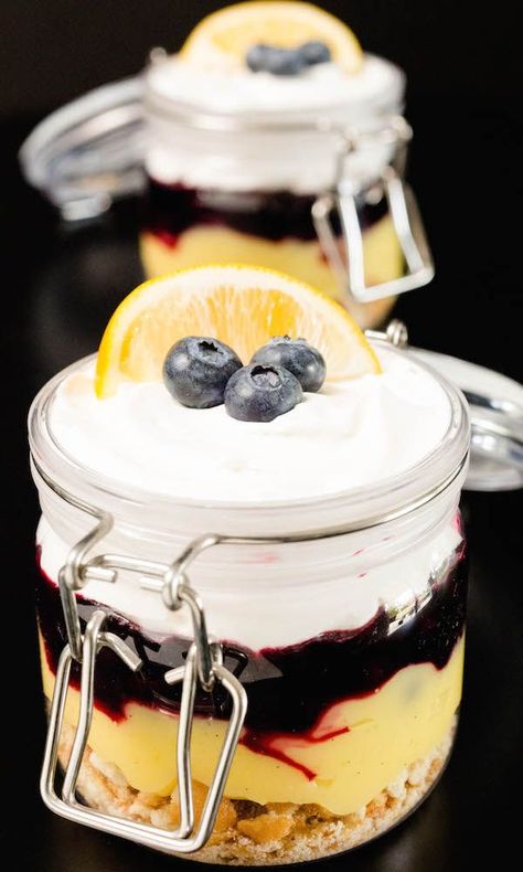 This no-bake Meyer lemon parfait features Meyer lemon curd, blueberry compote, cool whip, and nilla wafers. A delicious lemon dessert! Lemon Blueberry Parfait, Souffle Recipes Easy, Blueberry Parfait, Blueberry Festival, Delicious Lemon Desserts, Meyer Lemon Curd, Lemon Parfait, Lemon Desserts Easy, Meyer Lemon Recipes