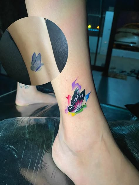 Mini Colour Tattoo, Poked Tattoo, Watercolor Tattoo Ideas, 50 Tattoo, Tattoo 2024, Cuff Tattoo, Script Tattoo, Pretty Hand Tattoos, Girls Tattoo