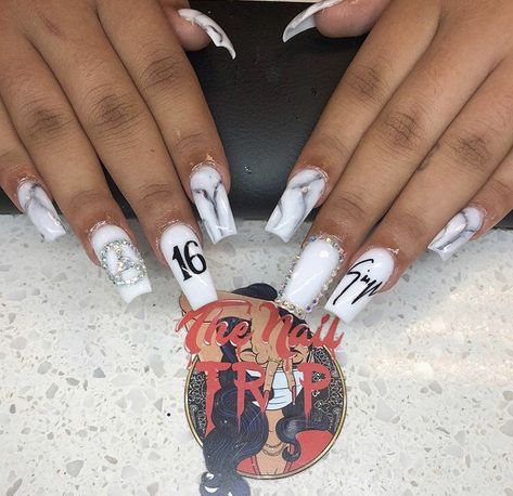 Cute Nails For My Birthday, 17 Birthday Acrylic Nails, Sweet 16 Birthday Nails Acrylic, Birthday Nails Sweet 16, Birthday Nails 16, Birthday Nails With Numbers, Nails Sweet 16, Sweet 16 Birthday Nails, Sweet 16 Nails Acrylic