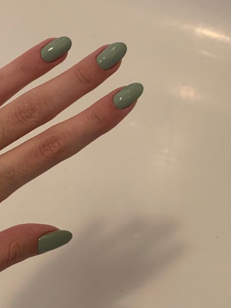 Light Green Round Nails, Sage Green Oval Nails, Green Oval Nails, Pale Green Nails, Simply Nailogical, Sage Green Nails, Short Oval Nails, Oval Nails Designs, Acrylic Nails Almond Shape