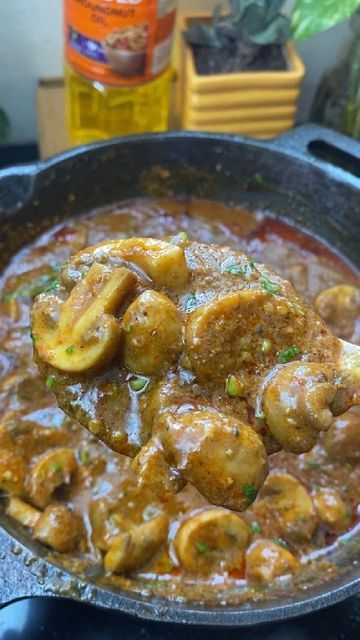 Mushroom Masala Recipe, Mushroom Masala, Indian Fast Food, Groundnut Oil, Spicy Snacks Recipes, Spicy Snacks, Masala Recipe, Snacks Recipes, Recipe Of The Day