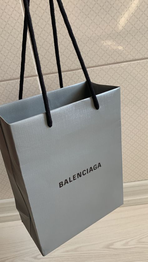 Balenciaga Packaging, Cafe Logo Design, Fashion Dream Job, Nightclub Aesthetic, Clothing Packaging, Closet Remodel, Cafe Logo, Night Scenery, Money Gift