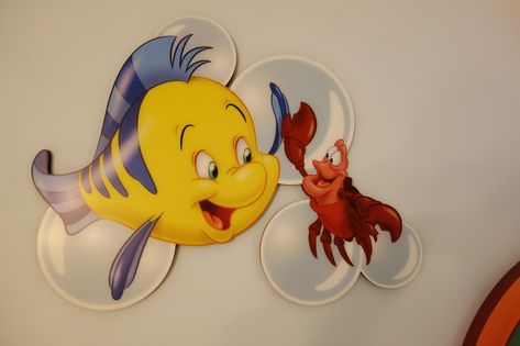 Little Mermaid Flounder and Sebastian Mermaid Rooms, Sebastian Little Mermaid, Sebastian And Flounder, Flounder And Sebastian, Mermaid Funny, Fairy Tale Tattoo, Little Mermaid Room, Disney Sidekicks, Disney Art Of Animation