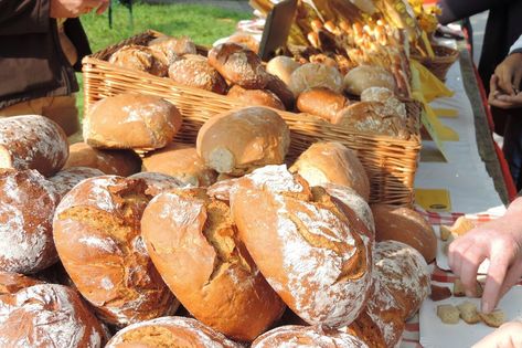 Charcuterie Board Gluten Free, Baked Goods To Sell, Gluten Free Alternatives, Selling Baked Goods, Best Baked Goods, Farmers Market Vendor, Bread Crackers, Farmers Market Booth, Whole Wheat Crackers