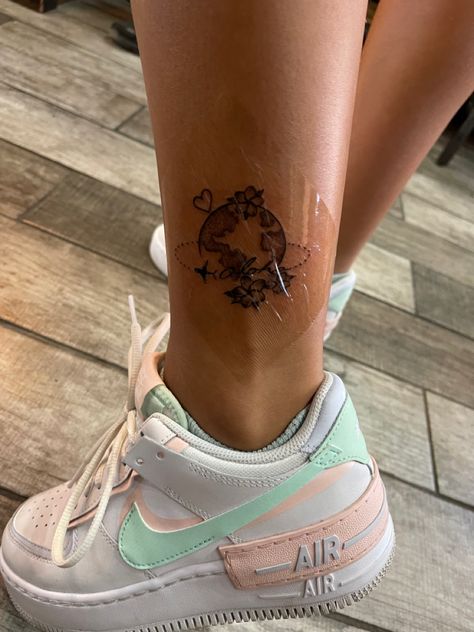 Hawaii Theme Tattoo, Hawaii Aesthetic Tattoo, Disney Hawaii Tattoo, Hawaii Fine Line Tattoo, Live Aloha Tattoo, Aloha Tattoo, Basic Tattoos, World Tattoo, Elegant Tattoos