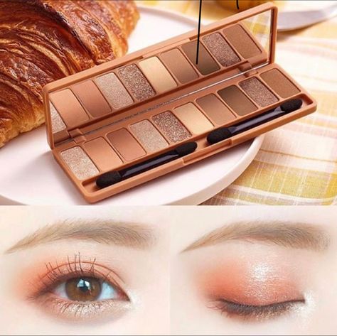 #etudehouse #etudehousebake #bakehouse #skincare #skincareproducts #makeuptutorial #makeuplover #koreanstyle #koreanmakeup #getreadywithme Etude House Eyeshadow, Color Eyes, Etude House, Bake Shop, Korean Makeup, Italian Charm Bracelet, Makeup Lover, Makeup Tutorial, Charm Bracelet