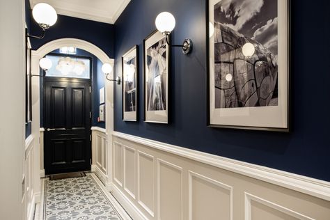 Victorian Home Hallway, Victorian House Hallway Ideas, Dark Victorian Hallway, Victorian Hallway Panelling, Victorian Style Hallway, Hall Panelling Hallways, Hallway Victorian, Hallway Wainscotting, Victorian Entrance Hall