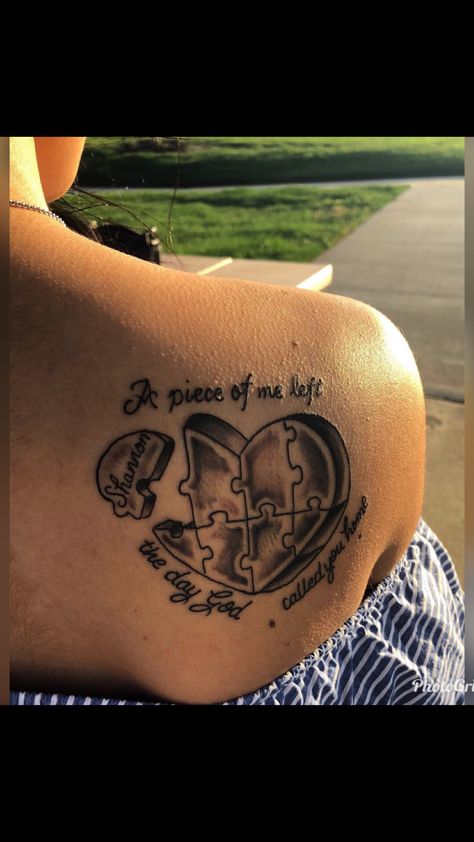 Rip mom forever in my heart Rip Tattoos For Husband, Memorial Tattoo Husband My Love, Grandma Rip Tattoo, Uncle Tattoo Ideas In Memory Of, Rip Aunt Tattoos, Rip Tattoos For Uncle, Rip Husband Tattoo, Forever 17 Tattoo, Rip Tattoos For Mom Mothers Heavens