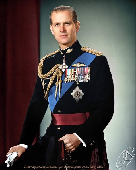 History in Color on Instagram: “Prince Philip, Duke of Edinburgh poses for a portrait in Buckingham Palace, London, England, in 1958. Credit: @hpr_color ⁠…” Prince Philip Duke Of Edinburgh, Young Prince Philip, Old Prince, Palace London, The British Royal Family, Duke Of Edinburgh, British Royal Families, Prince Phillip, Young Prince