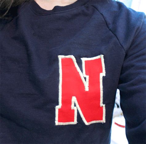 Diy Varsity Letter, High School Varsity Jacket, Varsity Letter Sweatshirt, School Varsity Jacket, Ideas For Letters, Hockey Apparel, Varsity Sweatshirt, Cheerleader Costume, Street Beat