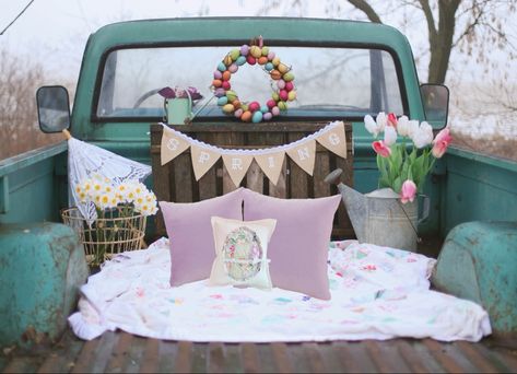 Farm Trucks, Vintage Truck, Diy Photo, Background For Photography, Vintage Trucks, Spring Time, Family Photography, Trucks, Photography