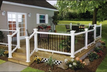 Yard Seating, Green Ranch, Cottage Deck, Rv Deck, Porch Privacy, Deck Handrail, Porch Design Ideas, Screened Porches, Low Deck