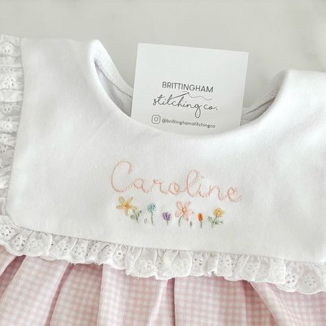 Brittingham Stitching Co. | Elizabeth DuBois on Instagram: "Tiny florals for baby Caroline 🌸🪡  #handstitched #handembroidery #stemstitch #florals #originaldesign #customhandembroidery #cecilandlou #brittinghamstitchingco #brittinghambaby #sweetcaroline" Name Embroidery Ideas, Cecil And Lou, Basic Hand Embroidery Stitches, Name Embroidery, Embroidery Works, Hand Embroidery Art, Hand Embroidery Stitches, Embroidery Hoop Art, Embroidery Ideas