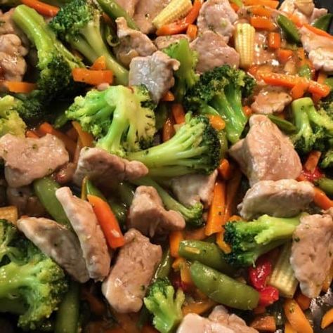 Stir Fry With Pork Chops, Easy Pork Stir Fry, Pork Stir Fry Recipes Easy, Stir Fry Pork And Vegetables, Pork And Veggie Stir Fry, Pork And Mushroom Stir Fry, Pork And Snow Pea Stir Fry, Recipe With Noodles, Skillet Suppers