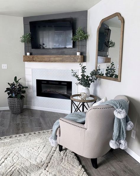 Built In Tv Wall Unit With Corner Fireplace, Tv Wall Fireplace, Stand Decoration Ideas, Corner Tv Ideas, Fireplace Chair, Corner Fireplace Makeover, Corner Fireplace Living Room, Corner Electric Fireplace, Corner Gas Fireplace