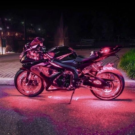 Pink Motorcycle Wallpaper, Pink Motorcycle Helmet, Pink Motorcycle, Motocross Love, Image Moto, Motorcross Bike, Bike Aesthetic, Custom Sport Bikes, Motorcycle Aesthetic