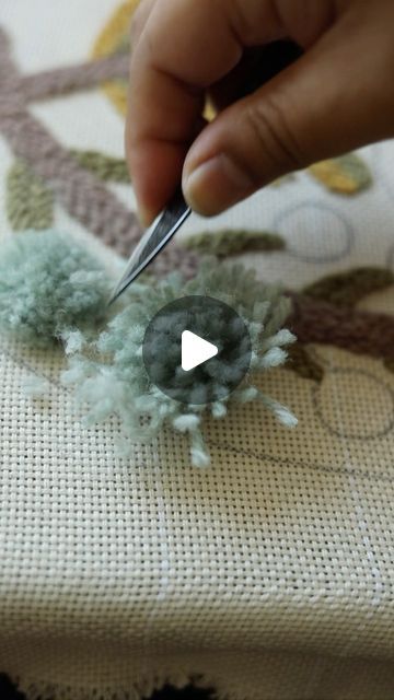 Tufting Needle, Punch Needle Stitches, Pinch Needle, Punchneedle Ideas, Punch Needle Ideas, Loop Embroidery, Needle Embroidery, So Satisfying, Punch Needle Embroidery