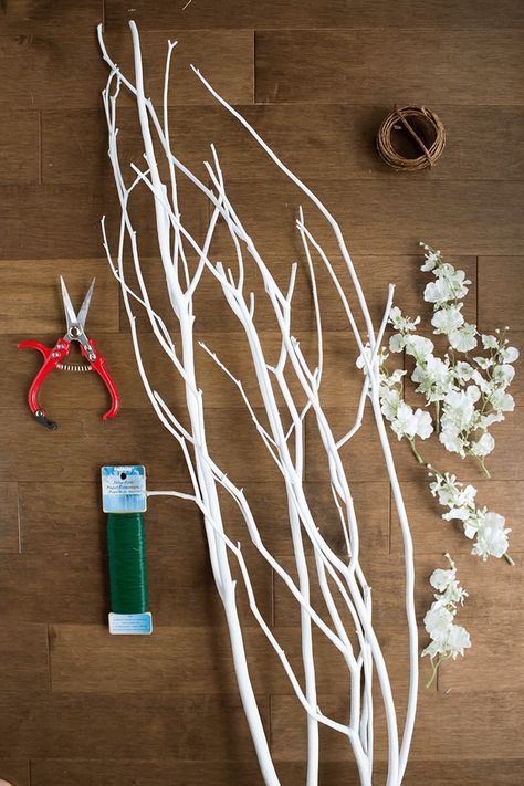 DIY Scandi-Inspired Blossom Branch - A Pretty Fix Spray Paint Branches, Tree Branch Wall Art, Decorative Branches, Painted Branches, Tree Branch Decor, Branches Diy, Blossom Branch, White Cherry Blossom, Cherry Blossom Branch