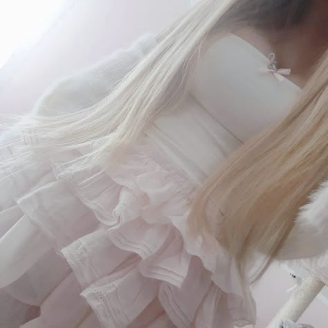 Soft Angel Aesthetic Outfits, Soft Angel Aesthetic, Niche Aesthetic, Coquette Icon, Doll Angel, Pfp Discord, White Goth, Dark Coquette, Pink Aura