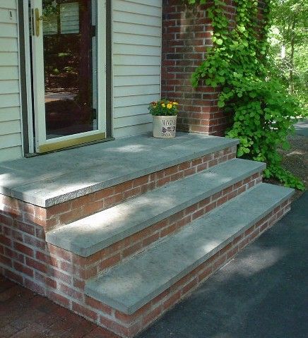 Rebuild Concrete Steps Leading To Basement - Building & Construction - DIY Chatroom - DIY Home Improvement Forum Bluestone Steps, Concrete Basement, Basement Steps, درج السلم, Patio Stairs, Front Door Steps, Front Porch Steps, Porch Stairs, Front Stairs