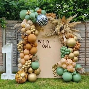 Wild One Arch Backdrop, Wild One Balloon Arch, Wild One Balloon Garland, Safari Balloon Arch, Baby Shoer, Wild Theme, Safari Balloon, Balloon Arch Diy, Animal Themed Birthday Party