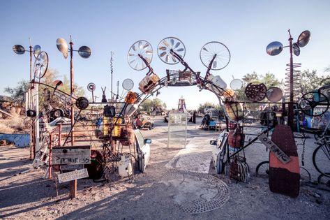 Imperial County, Slab City, Salvation Mountain, Salton Sea, California Desert, Places In America, California Photos, Fallout New Vegas, Sonoran Desert