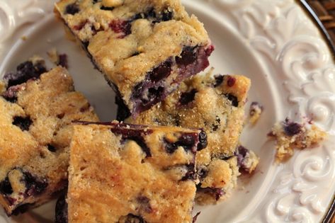 Sheet Pan Blueberry Muffin Squares Blueberry Pie Bars, Blueberry Bars, Mini Bagels, Pie Bars, Tasty Kitchen, Blueberry Pie, Pie Bar, Blueberry Muffins, Brownie Bar