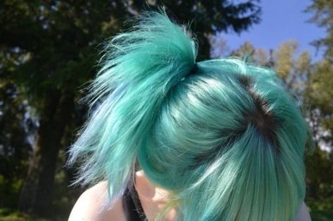 blue green hair Peinados Fáciles Para Cabello Corto, Scene Hair, Dye My Hair, Hair Dye Colors, Hair Inspo Color, Hair Pictures, Grunge Hair, Green Hair, Aesthetic Hair