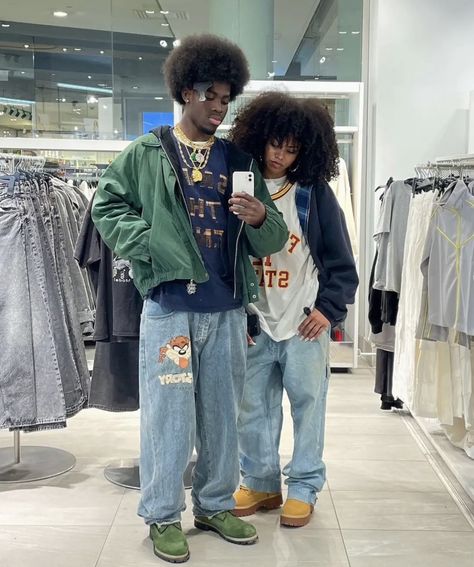 Timbs Outfit, Couple Streetwear, Street Style Outfits Casual, Couple Fits, Streetwear Inspo, Earthy Outfits, Streetwear Fits, Outfit Inspo Casual, Street Fashion Men Streetwear