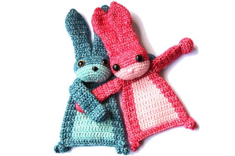 Ragdoll Pattern, Crochet Ragdoll, Crochet Comforter, Animal Scarf, Lovey Pattern, Crochet Lovey, Crochet Hack, Crochet Baby Toys, Crochet Rabbit