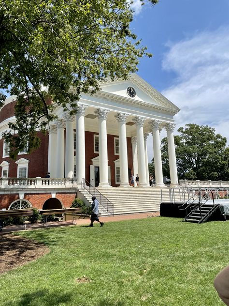 Uva Aesthetic, College Aesthetic, College Town, University Of Virginia, Historic Home, Aesthetic Summer, College Life, School College, Gazebo