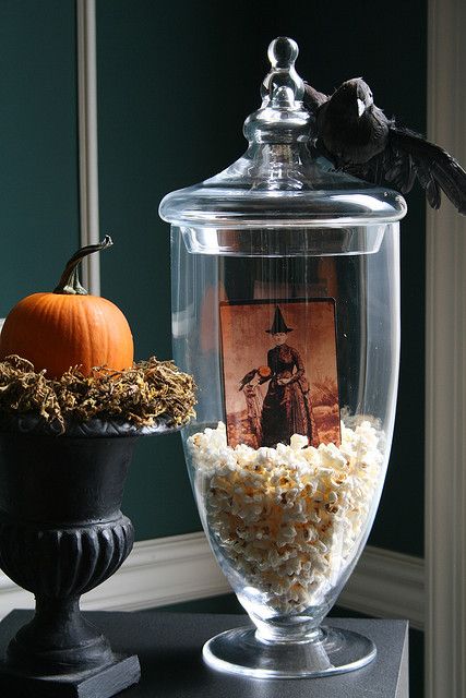 halloween apothecary jar by eab designs, via Flickr Halloween Party Themes For Adults, Party Themes For Adults, Apothecary Jar Ideas, Halloween Apothecary Jars, Jar Fillers, Halloween Infantil, Classy Halloween Decor, Halloween Apothecary, Classy Halloween