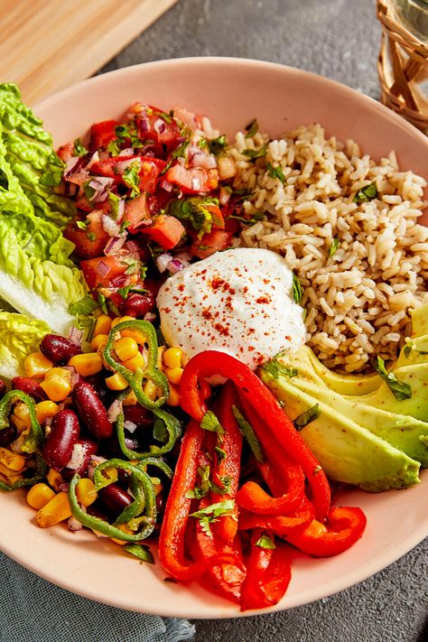 Healthy Eating Meals, Reis Bowl, Health Bowls, Mexican Bowl, Salat Bowl, Lunch Bowl, Healthy Bowls, Bowl Food, Bowl Recipes