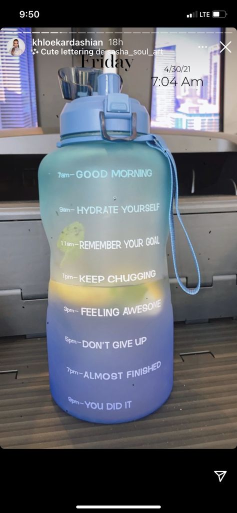 Stylish Water Bottles, Bullet Journal Lettering Ideas, Soul Art, Starbucks Drinks, Don't Give Up, Reusable Water Bottle, Shampoo Bottle, Water Bottle, Drinks