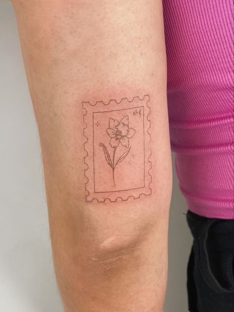 Gladiolus And Poppy Tattoo, Fairy Arm Tattoo, August Tattoos, Gladiolus Poppy, Flower Stamp Tattoo, Gladiolus Flower Tattoo, Birthday Tattoo Ideas, Month Tattoos, August Tattoo