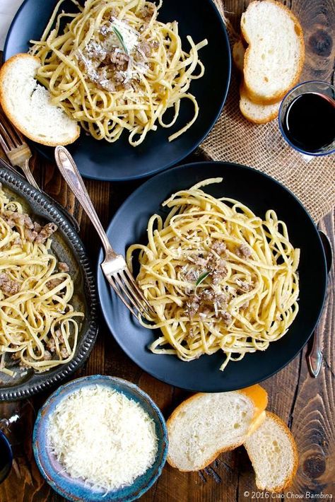 Linguine with Sweet Sausage, White Truffle Butter, Sage & Parmesan ciaochowbambina.com Winter Pasta, Pork Sausage Recipes, Slow Cooker Recipes Pork, Garlic Recipe, Simple Pasta, Sage Sausage, Truffle Butter, Sweet Italian Sausage, Delicious Magazine