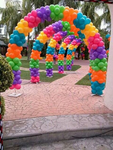 Homemade Fashion, Art Balloon, Balloons Galore, Dresses Art, Deco Ballon, Trolls Birthday Party, Decorations Balloons, Candyland Birthday, Candyland Party