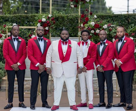 Black And Rose Gold Groomsmen Attire, Red Groomsmen, Bestie Wedding, Groomsmen Inspiration, Grooms Men, Wedding Renewal, Groomsmen Outfits, Suit Ideas, Classy Wedding Dress