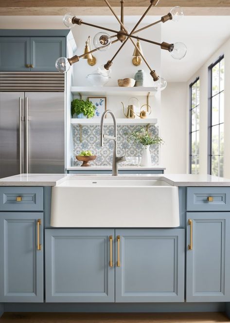 Gorgeous farmhouse sinks, beautiful handmade tiles, shiny new ovens. I've been daydreaming over here and can't wait to share three kitchen design ideas Blue Cabinets, Single Bowl Kitchen Sink, Farmhouse Sink Kitchen, Gorgeous Kitchens, Kitchen Inspiration Design, Kitchen Redo, Farmhouse Sink, Counter Tops, Diy Kitchen