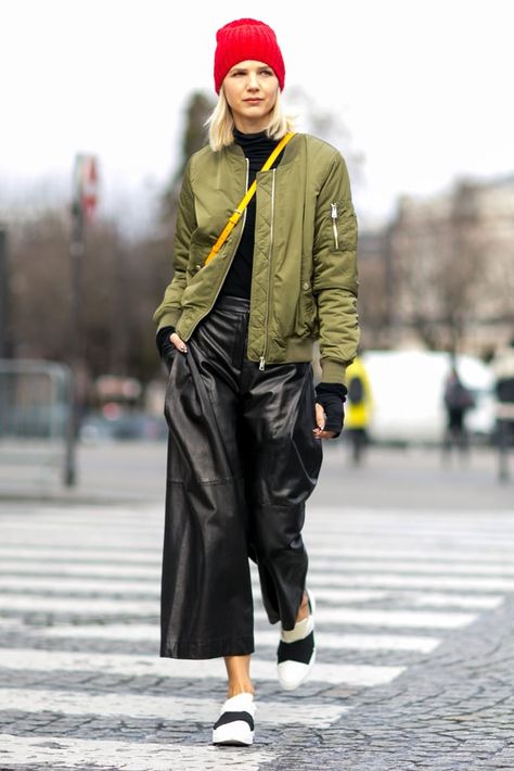 Day 5 Walking Down The Street, Black Leather Pants, Leather Pants, Black Leather, Walking, Street Style, Paris, Green, Pants