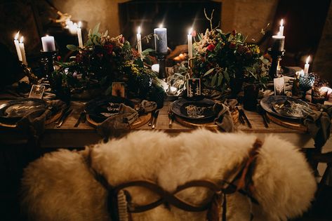 Winter Solstice Wedding Ideas, Acotar Winter Solstice, Yule Tablescape, Winter Solstice Feast, Winter Solstice Dinner, Winter Wedding Tablescapes, Yule Wedding, Winter Solstice Wedding, Viking Yule